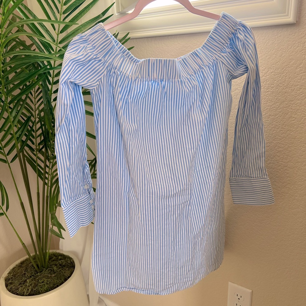 Off shoulder Blouse.